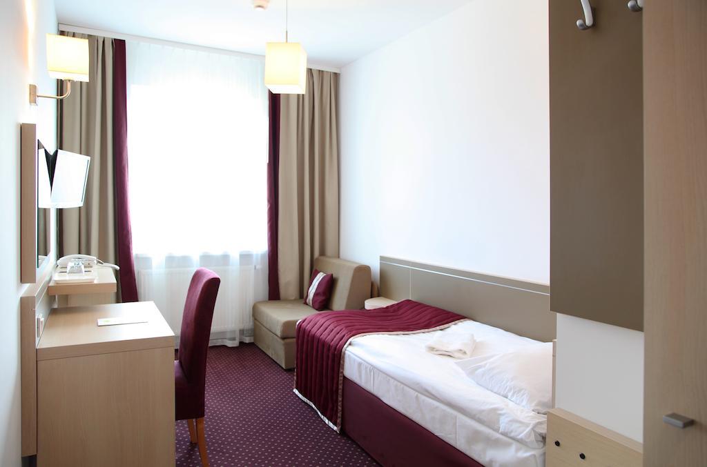 Arche Hotel Siedlce Cameră foto