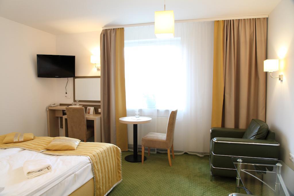 Arche Hotel Siedlce Cameră foto